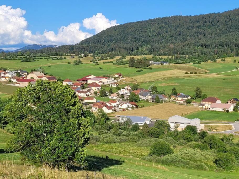 La Jolie Parenthese Apartment Longevilles-Mont-dʼOr Екстериор снимка